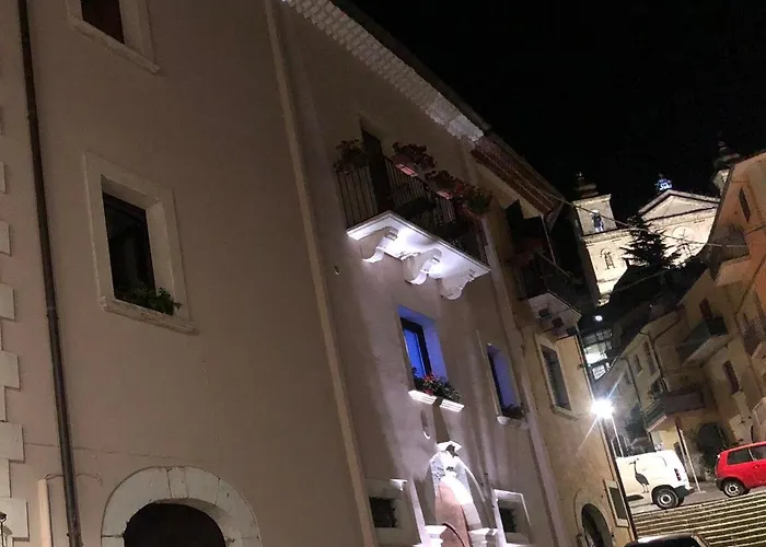 Palazzo Del Principe * קסטל די סנגרו
