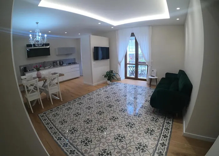 Palazzo Del Principe * קסטל די סנגרו